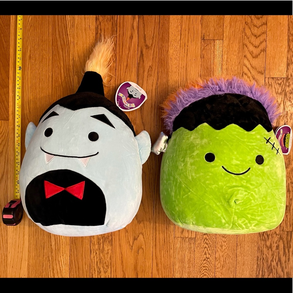 Squishmallow set of 2 Drake Dracula& Frankie Giant